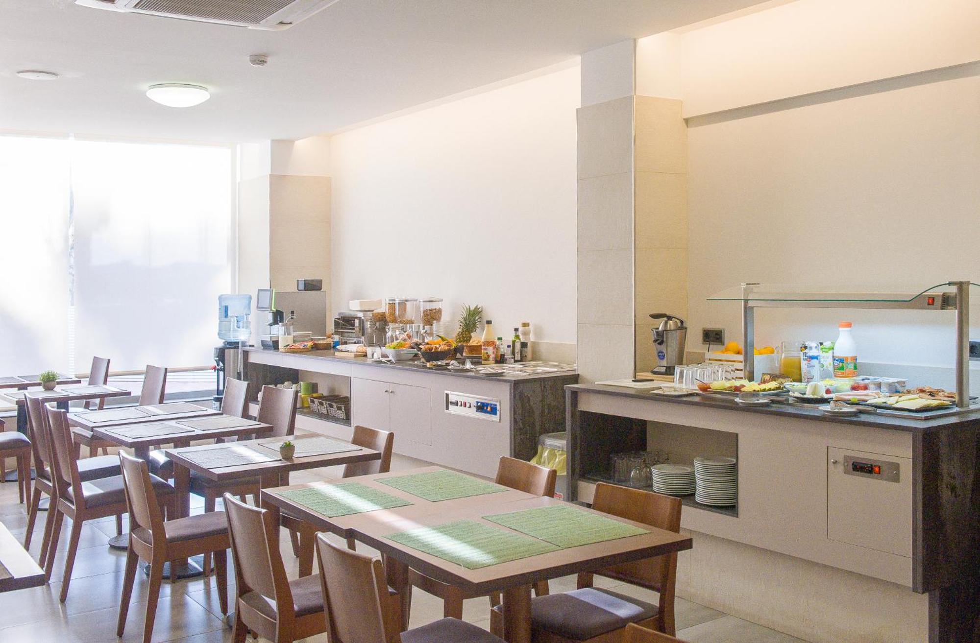 Hotel Marfil Sant Antoni de Portmany Zewnętrze zdjęcie