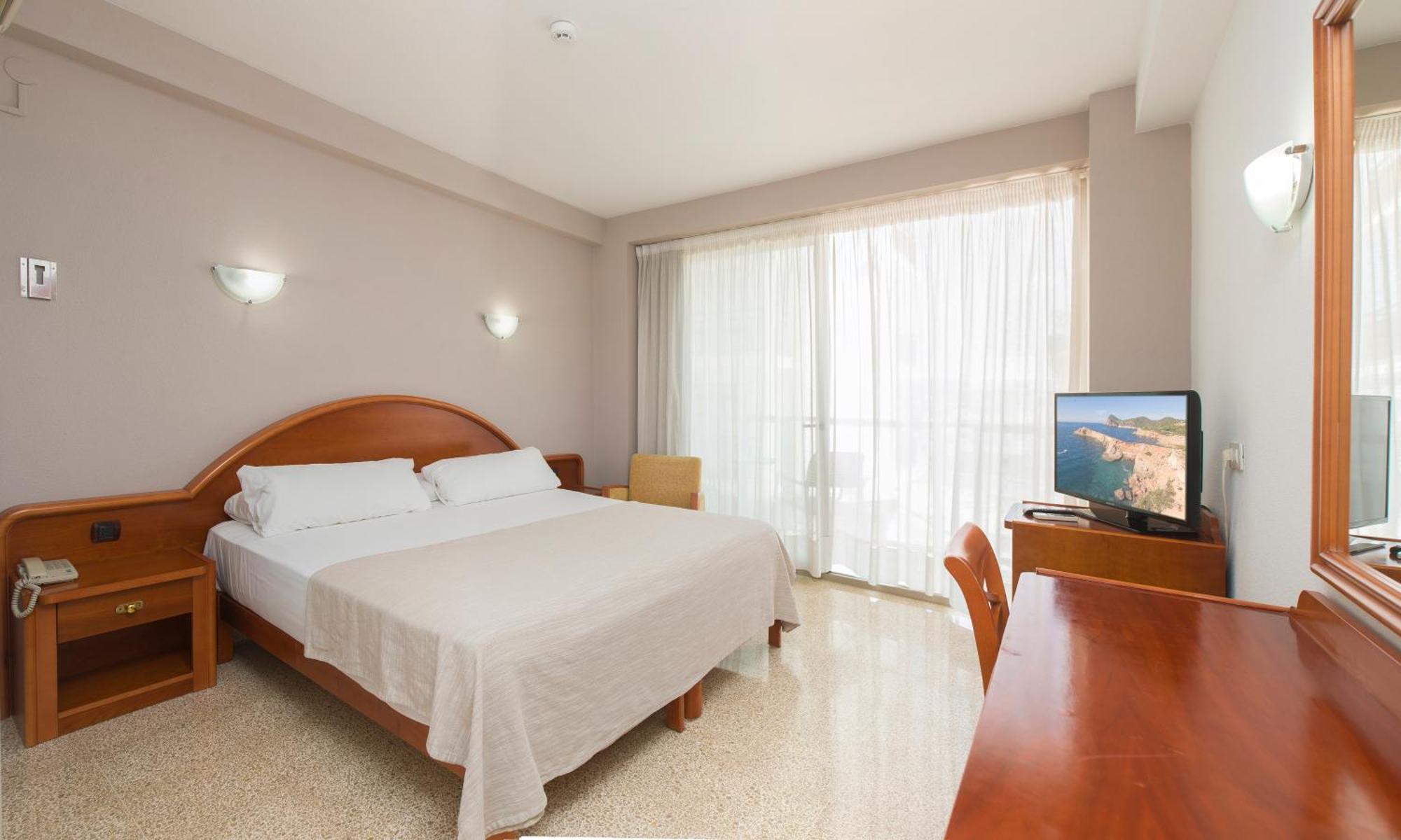 Hotel Marfil Sant Antoni de Portmany Zewnętrze zdjęcie