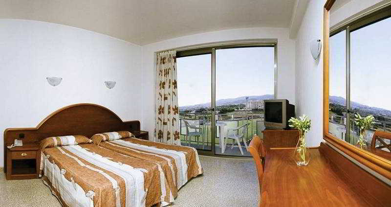 Hotel Marfil Sant Antoni de Portmany Zewnętrze zdjęcie